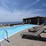 Crystal With Private Pool By Diles فيلة *