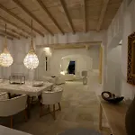 Crystal With Private Pool By Diles فيلة