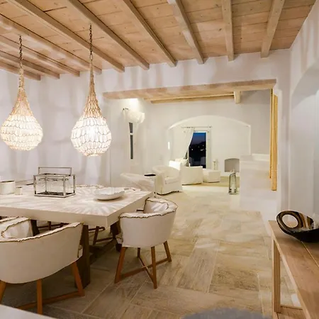Crystal With Heated Pool By Diles Villa