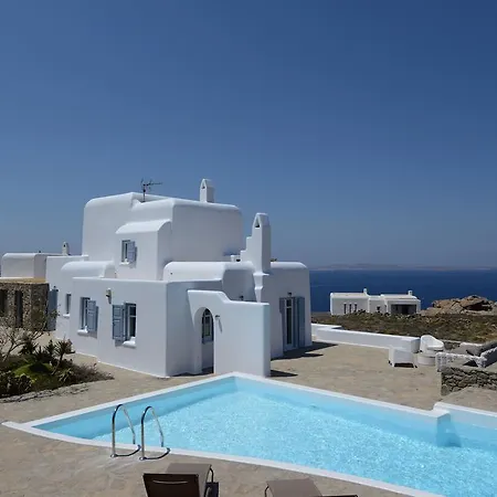 Villa Crystal With Heated Pool By Diles