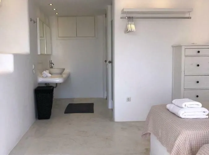 Crystal With Private Pool By Diles Houlakia (Mykonos)